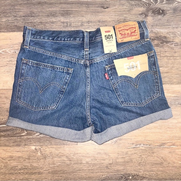 Levi's Women's 501 Button Fly Shorts - Picture 3 of 5